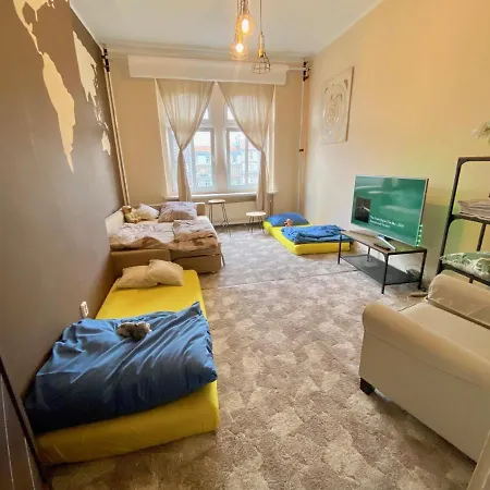 Lägenhet W Centrum Wroclawia W Kamienicy *